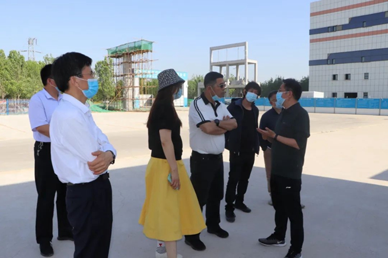 青島樸宿文旅集團(tuán)及青島市企業(yè)家考察團(tuán)來我縣進(jìn)行實(shí)地考察